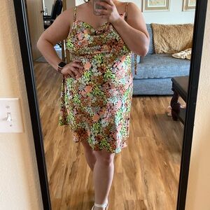 Forever 21 / 1XL / Silky Mini Dress